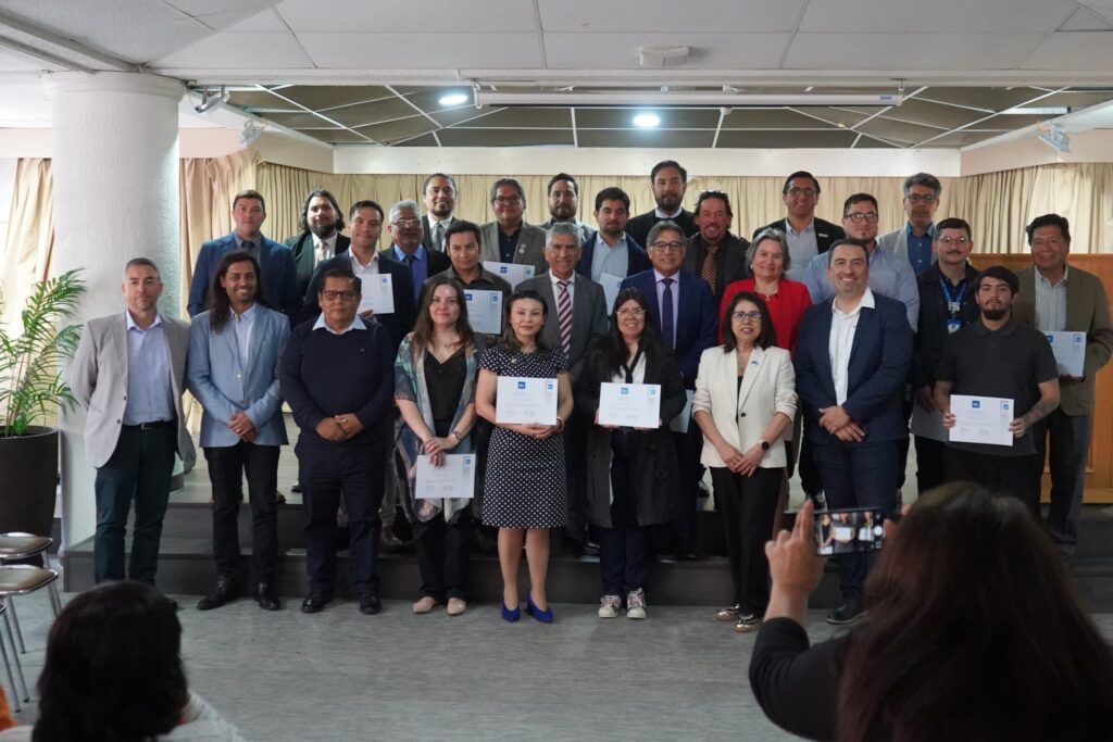 Cierre del diplomado en hidrógeno solar marca nuevo paso