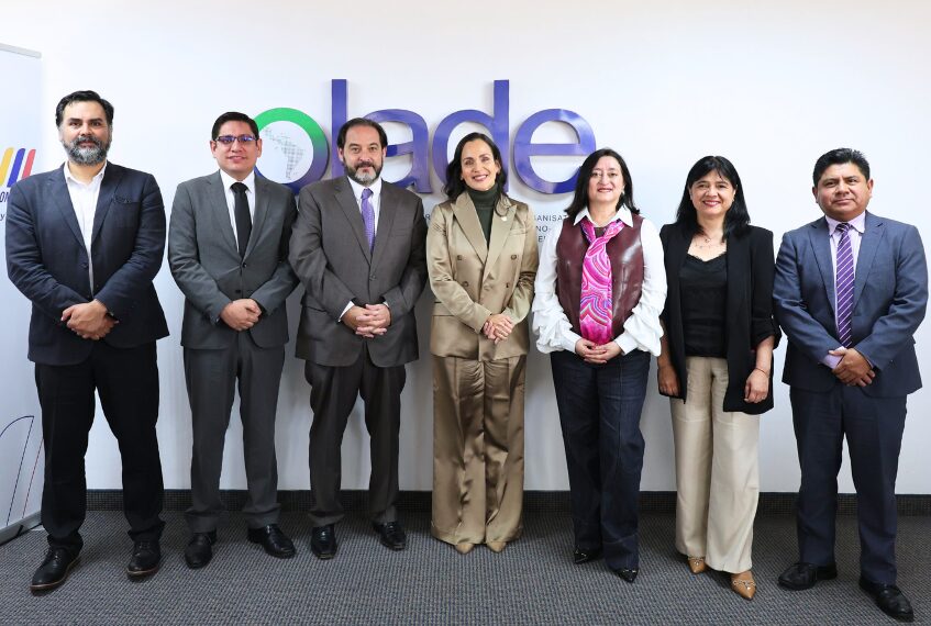 Autoridades y expertos debaten en Olade sobre la experiencia chilena en la transición energética