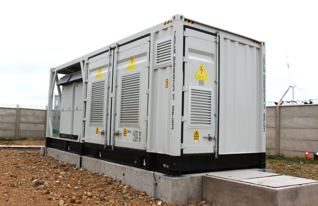 Aprueban declaración ambiental de central de almacenamiento de baterías por US$300 millones