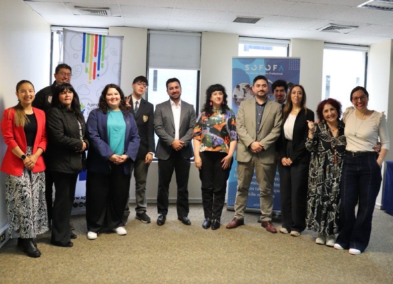 AgenciaSE y Corporación Educacional Sofofa sellan alianza para impulsar talento joven en la industria