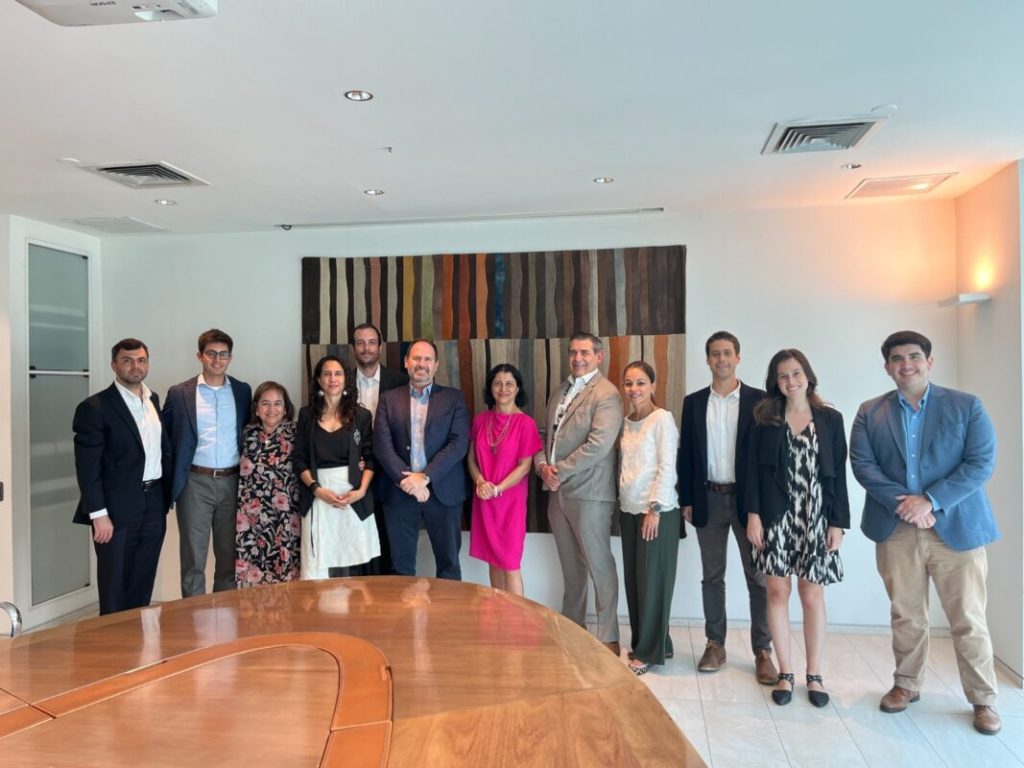 EFE Trenes suscribe cofinanciamiento por US$700 millones con bancos internacionales