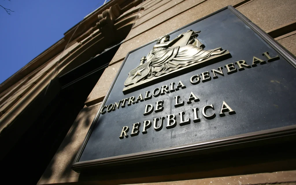 Gobierno retira cinco decretos del Ministerio de Energía desde Contraloría