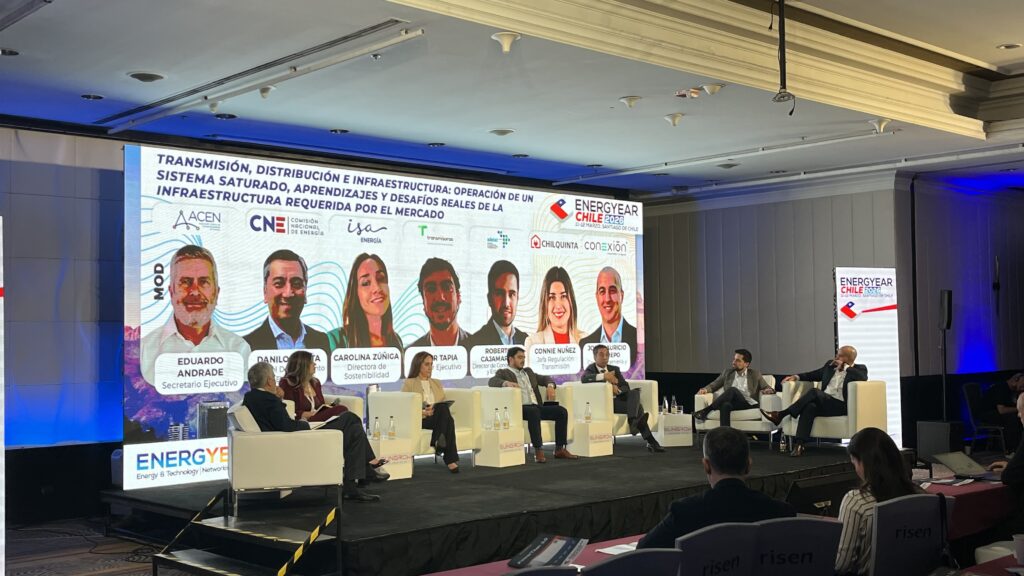 Energyear Chile: Expertos advierten que distribución eléctrica requerirá inversiones por US$14.000 millones hacia 2040