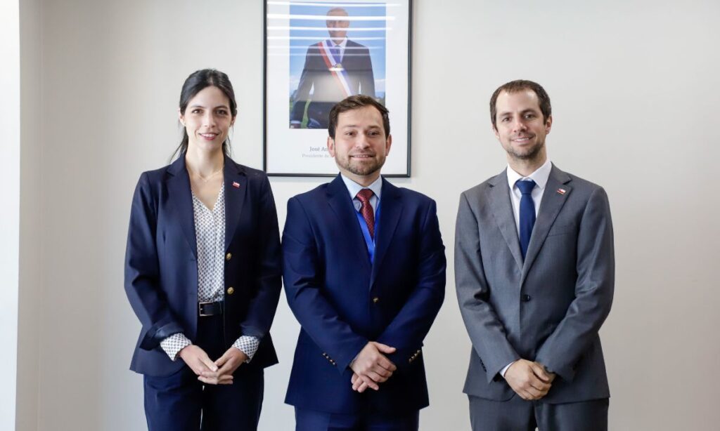 Ministra Toledo ratifica el nuevo director ejecutivo del Servicio de Evaluación Ambiental